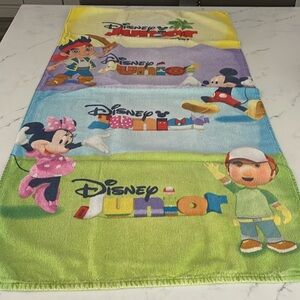 Disney JUNIOR beach Towel 26.5x52.5